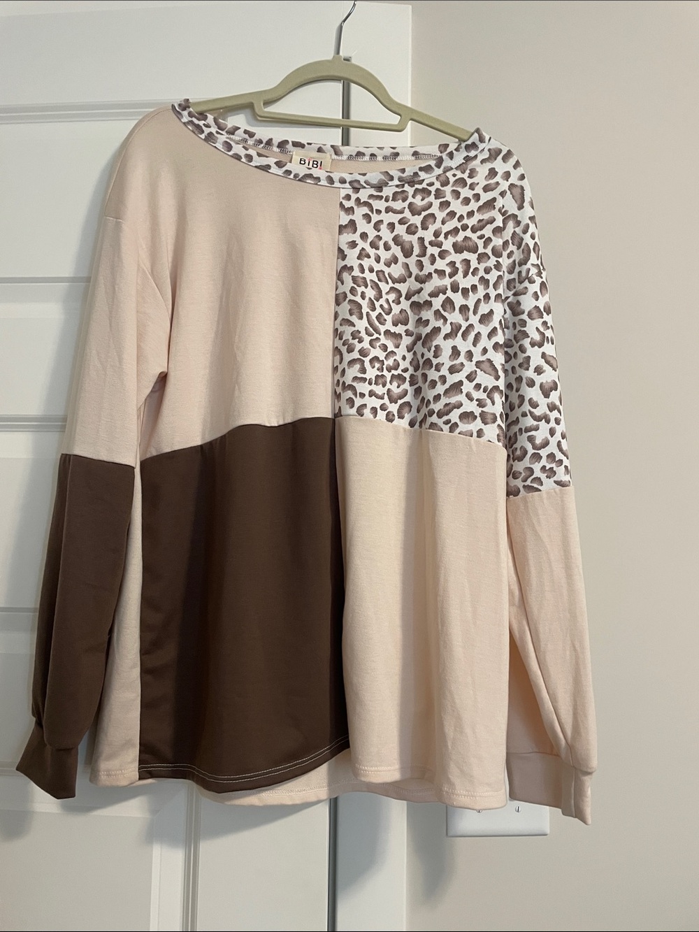 BiBi Colorblock Scoop-Neck Sweater with Leopard Panel - Blush & Chocolate